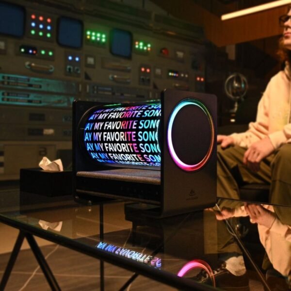 World's First Holographic Lyrics Display Audio Speaker